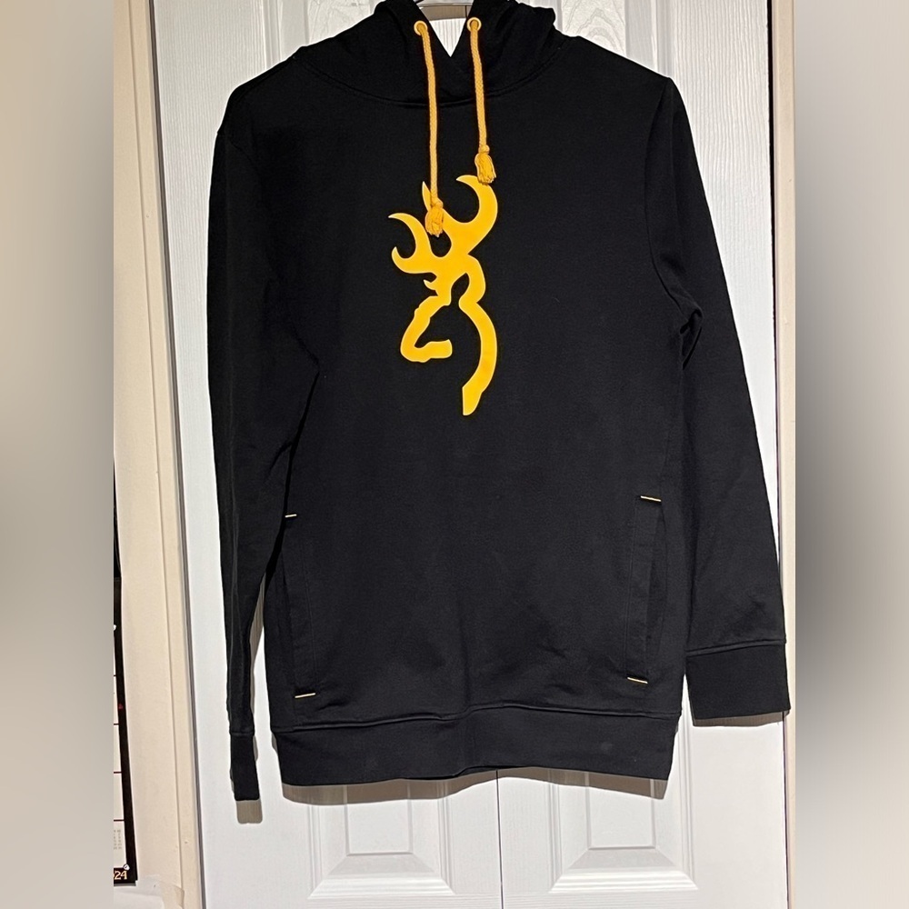 Browning black/yellow hooded sweater🌻🌻